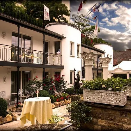 Woertz Schlosschen Zur Weinsteige Szálloda 4*