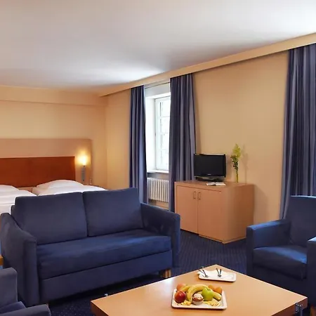 Intercityhotel 3* شتوتغارت