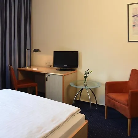 فندق Intercityhotel 3*