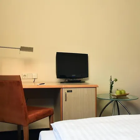 فندق Intercityhotel 3*