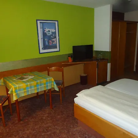 فندق Enjoyhotel Garni Stuttgart