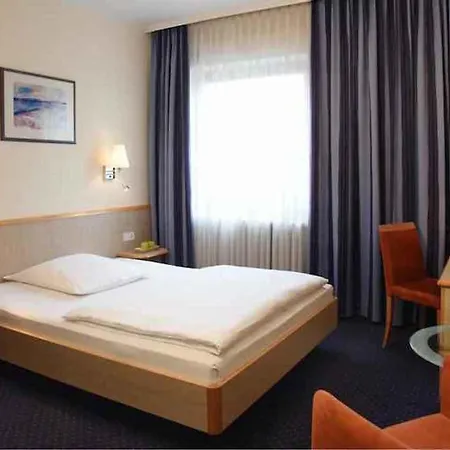 Intercityhotel 3*