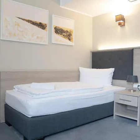 Hotel Alpha & Omega 3*