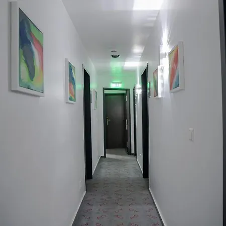 Hotel Alpha & Omega 3*