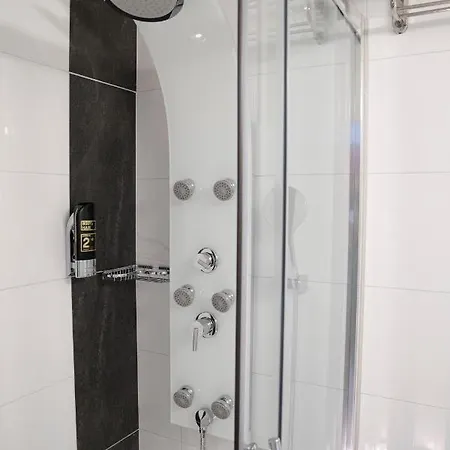 Alpha & Omega Hotel 3*