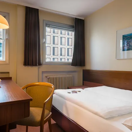 Hotel Plaza Rieker Hauptbahnhof