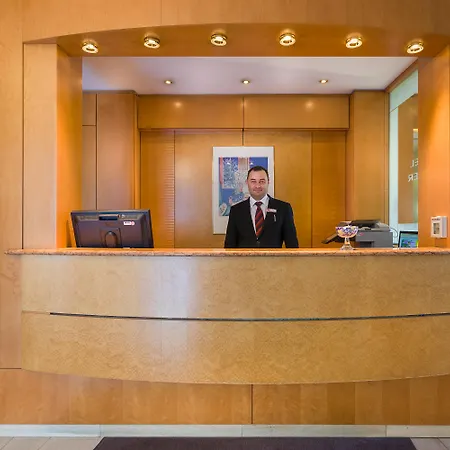 Plaza Rieker Hauptbahnhof 3* Estugarda