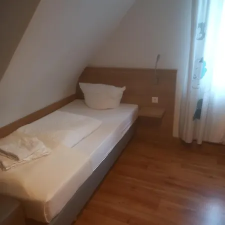 Szálloda Krone Bad Cannstatt