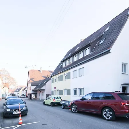 Alfa 3zi-maisonette 6 Personen Zuffenhausen Nahe Porsche & Bosch L Wifi & Smarttv I 3br 4 Beds I Kitchen I Bathroom & Wc Апартаменты Штутгарт