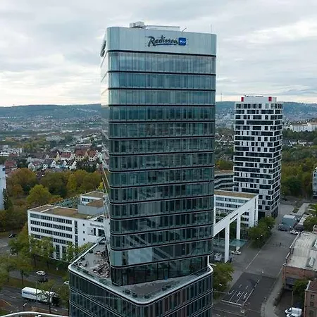 Hotel Radisson Blu At Porsche Design Tower
