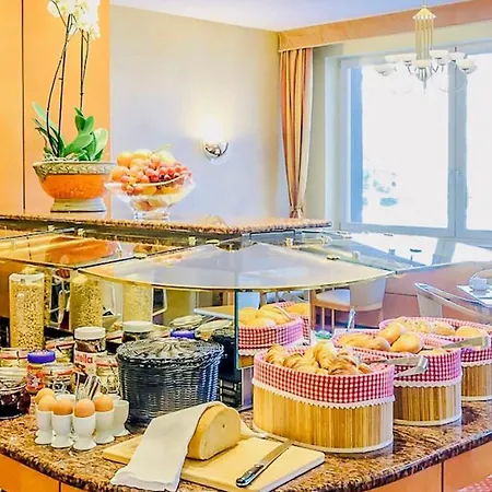 Hotel Plaza Rieker Hauptbahnhof 3*