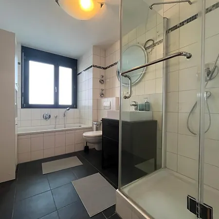 Simplex In Stuttgart-mhring Modern Apartment Stuttgart