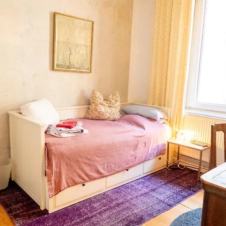 In Kuenstlerwohnung