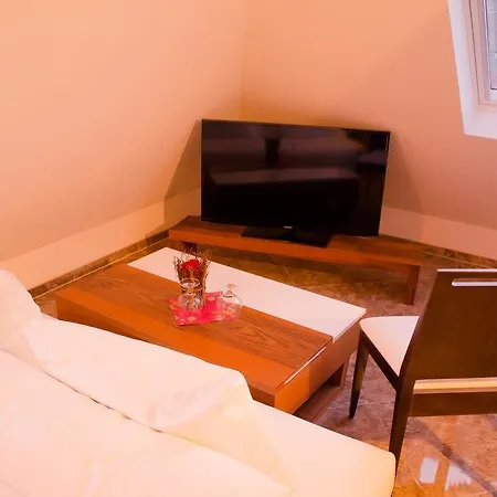 Hotel Alpha & Omega Štutgart