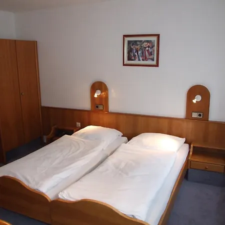 Strobel Otel 3*