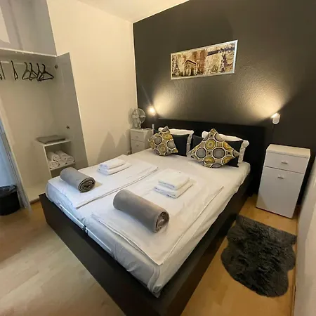 Apartman West *