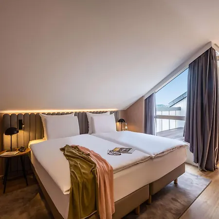Hotel Pullman Fontana 4*