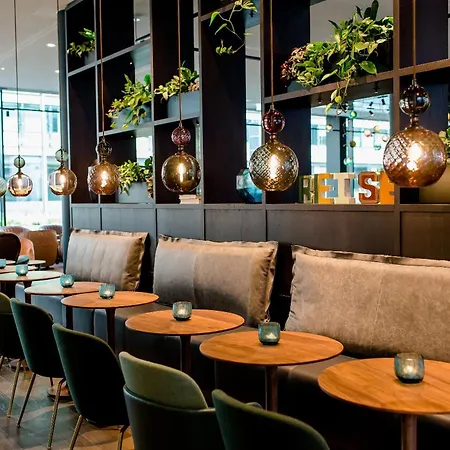One Stuttgart-hauptbahnhof 3*
