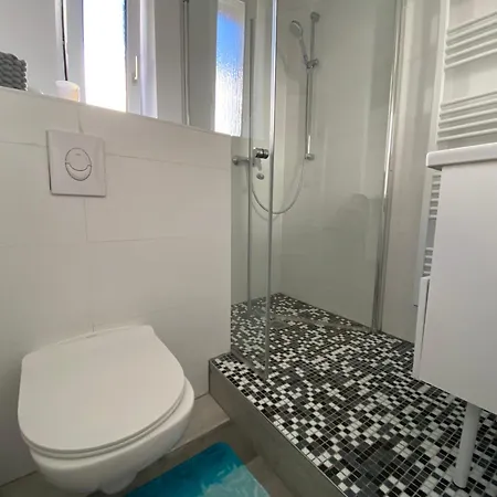 Apartment Schoener Wohnen In Ost