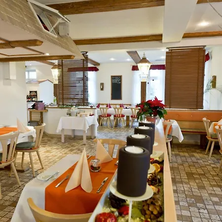 Otel Neuwirtshaus 3*