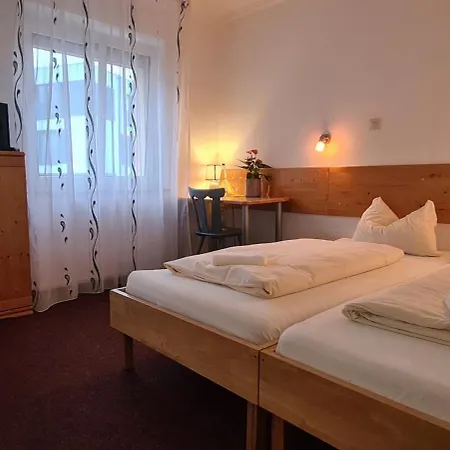 Lamm Hotell
