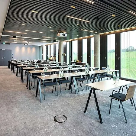 Hotel Radisson Blu At Porsche Design Tower Stuttgart