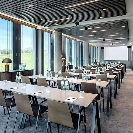 Radisson Blu At Porsche Design Tower Hotel Stuttgart