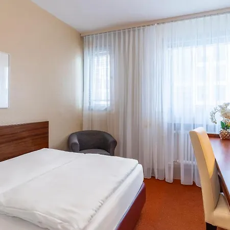 Plaza Rieker Hauptbahnhof Hotel Estugarda