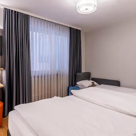 Plaza Rieker Hauptbahnhof Hotel