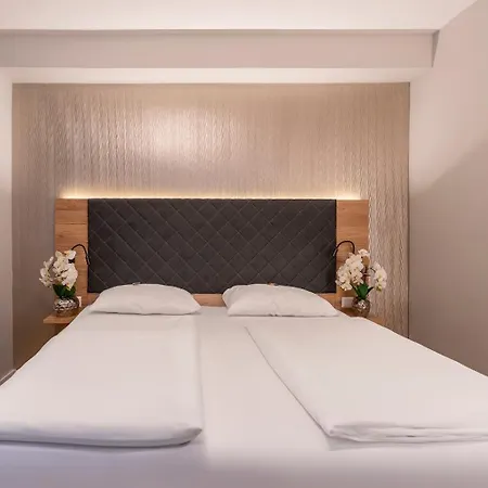 Plaza Rieker Hauptbahnhof Hotel 3*