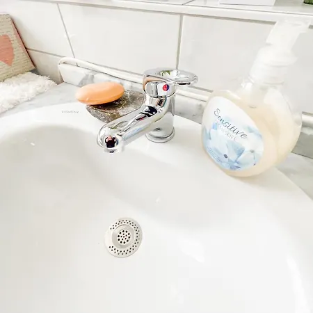 In Kuenstlerwohnung *