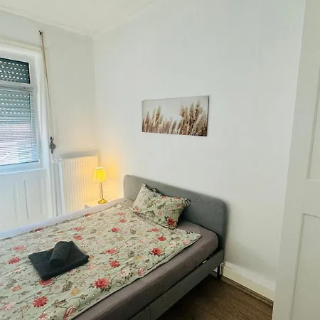 Gemuetliche Altbauwohnung In Ostendplatz Appartement Stuttgart