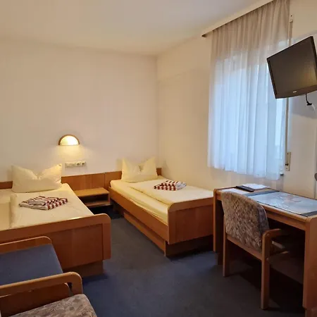 Otel Gaestehaus Schniepp