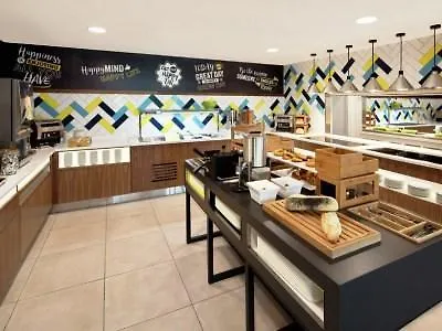 Hotel Hampton By Hilton Centre 3*