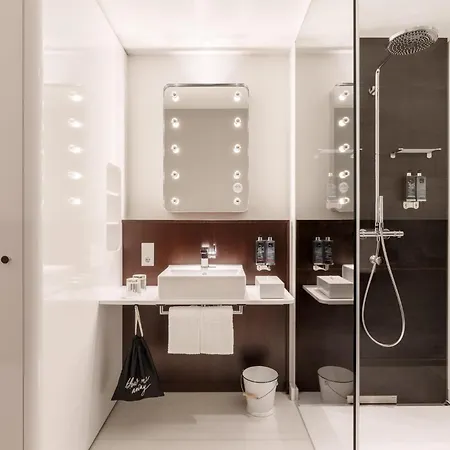 Ruby Hanna Hotel 4*