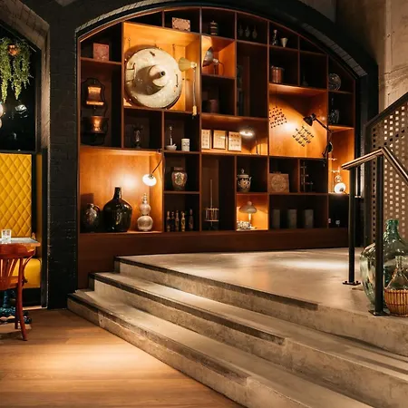 Ruby Hanna Hotel 4*