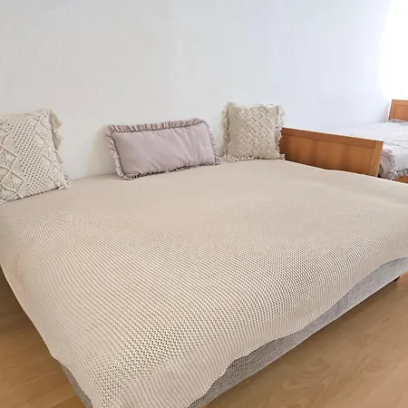 Nr 5 Bei Augsburger Platz شقة