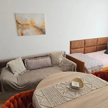 Nr 5 Bei Augsburger Platz شقة