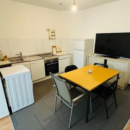 Apartment Affordable Living On Marienplatz