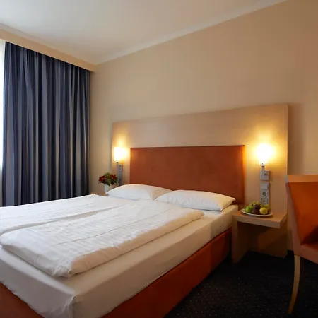 فندق Intercityhotel 3*