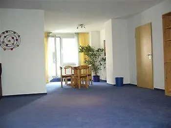 Domino 4* Stuttgart