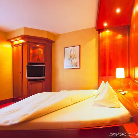 أزينبيرغ 4*