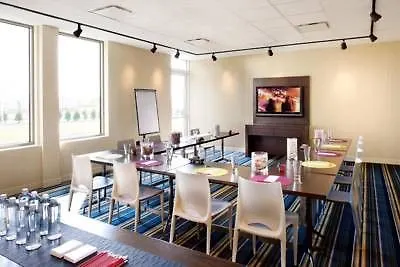 Aloft מלון 4*