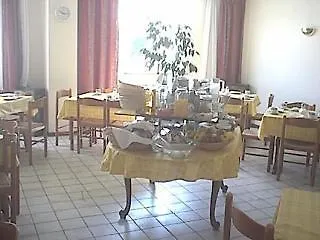 Enjoyhotel Garni Stuttgart فندق