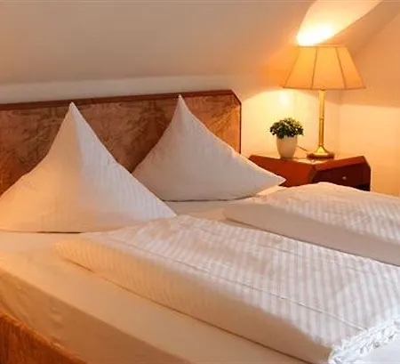 Flora Moehringen 3* Stuttgart