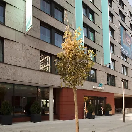 Hotell One Stuttgart-mitte 3*