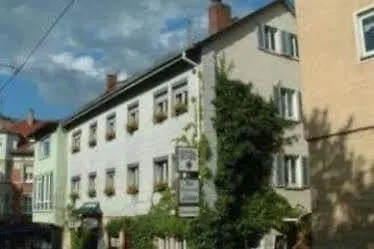 Lamm Hotell 2*