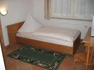 Airport Safak 33 Hotel