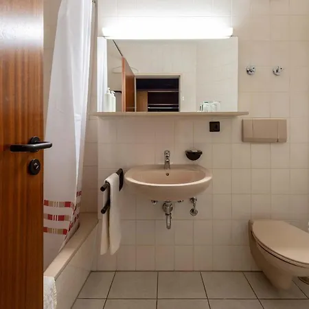 Enjoyhotel Garni Stuttgart فندق