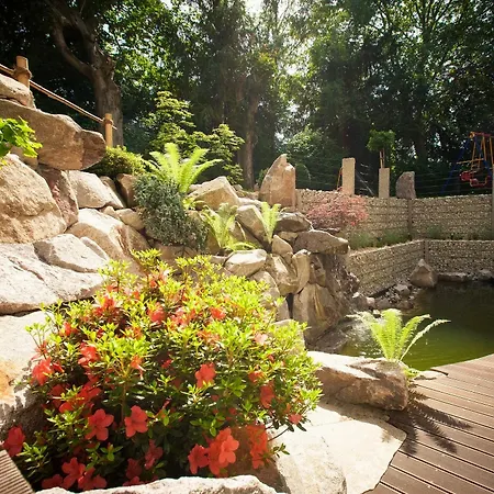 فندق أزينبيرغ 4*